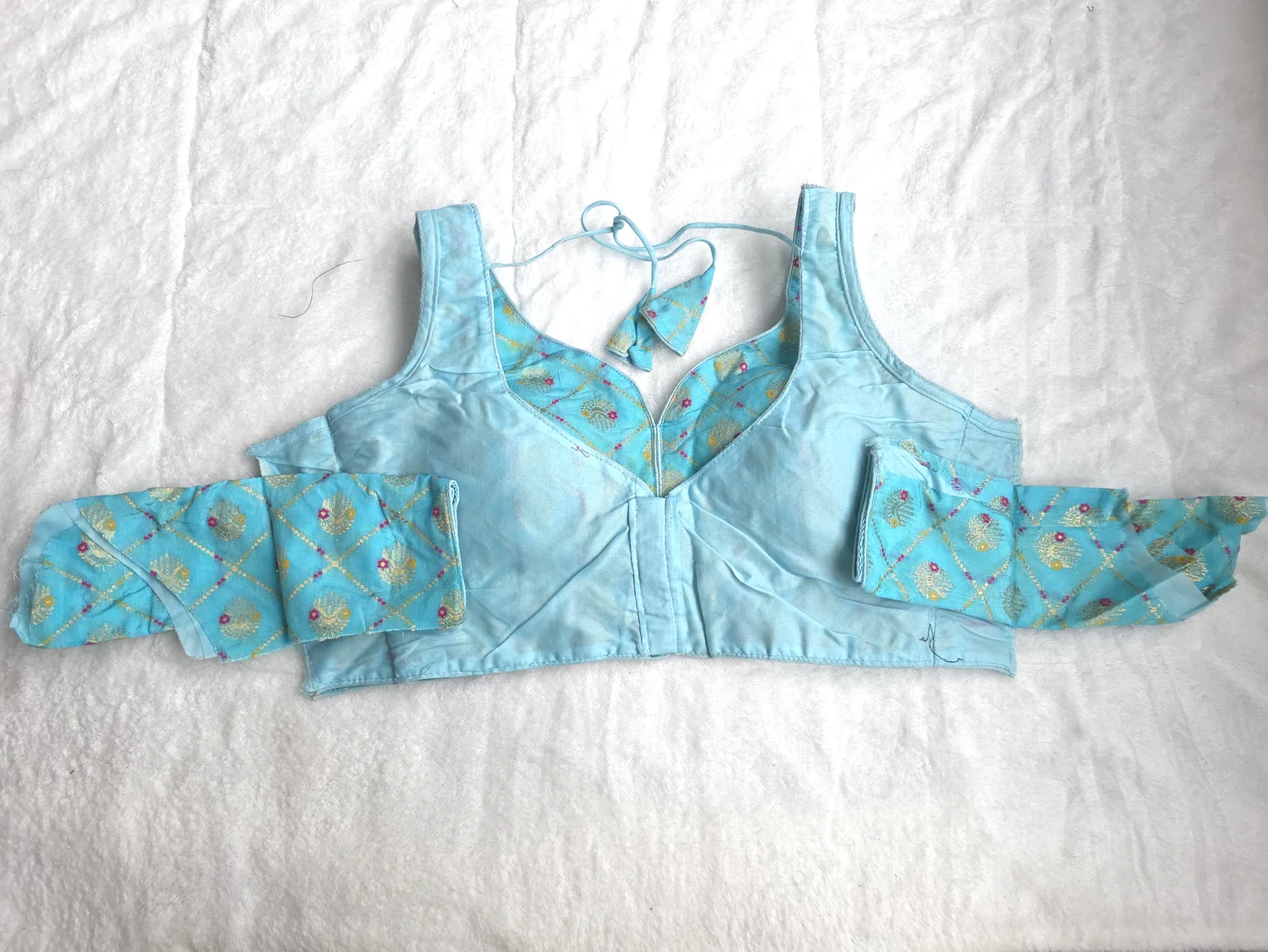 Zariya Blue Blouse, sleeves view